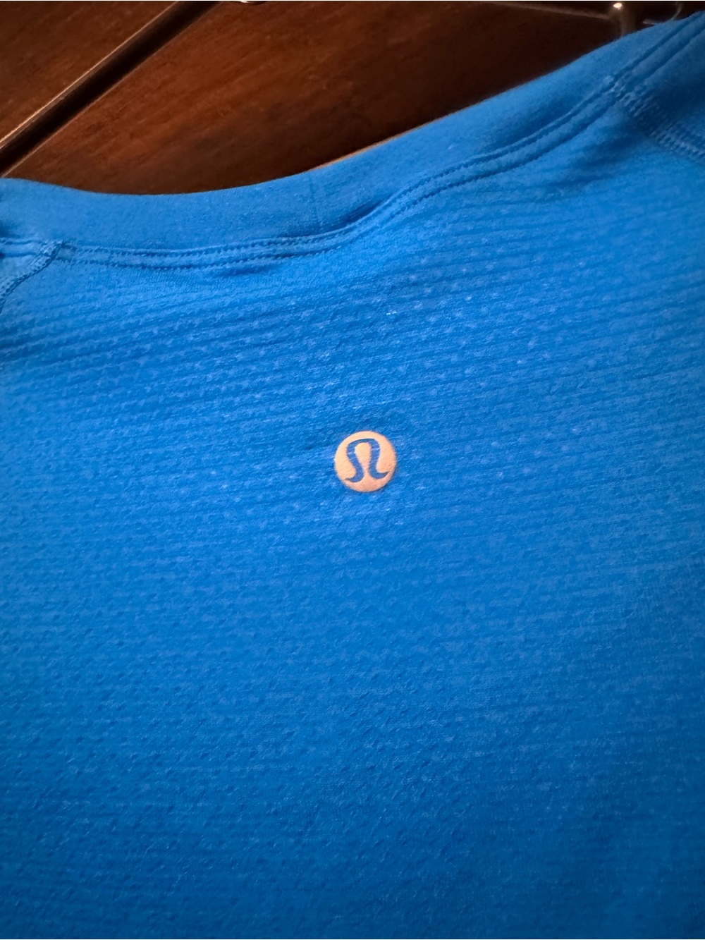 lululemon athletica Women’s Bright Blue Swiftly Tech long sleeved NWOT